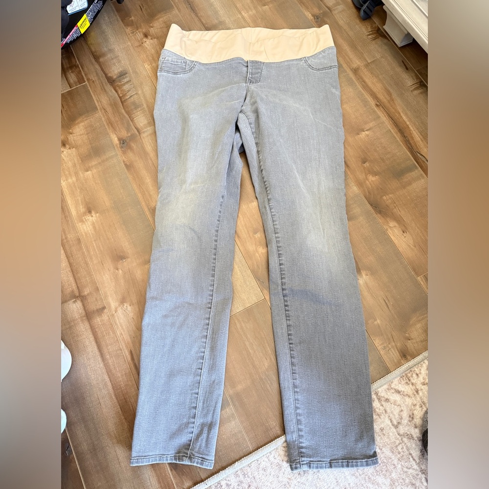 Old Navy Women's Light Gray Straight Leg Jeans Maternity
